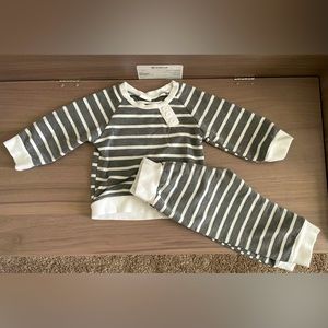 2-Piece Stripe Sweatshirt and Sweatpants set